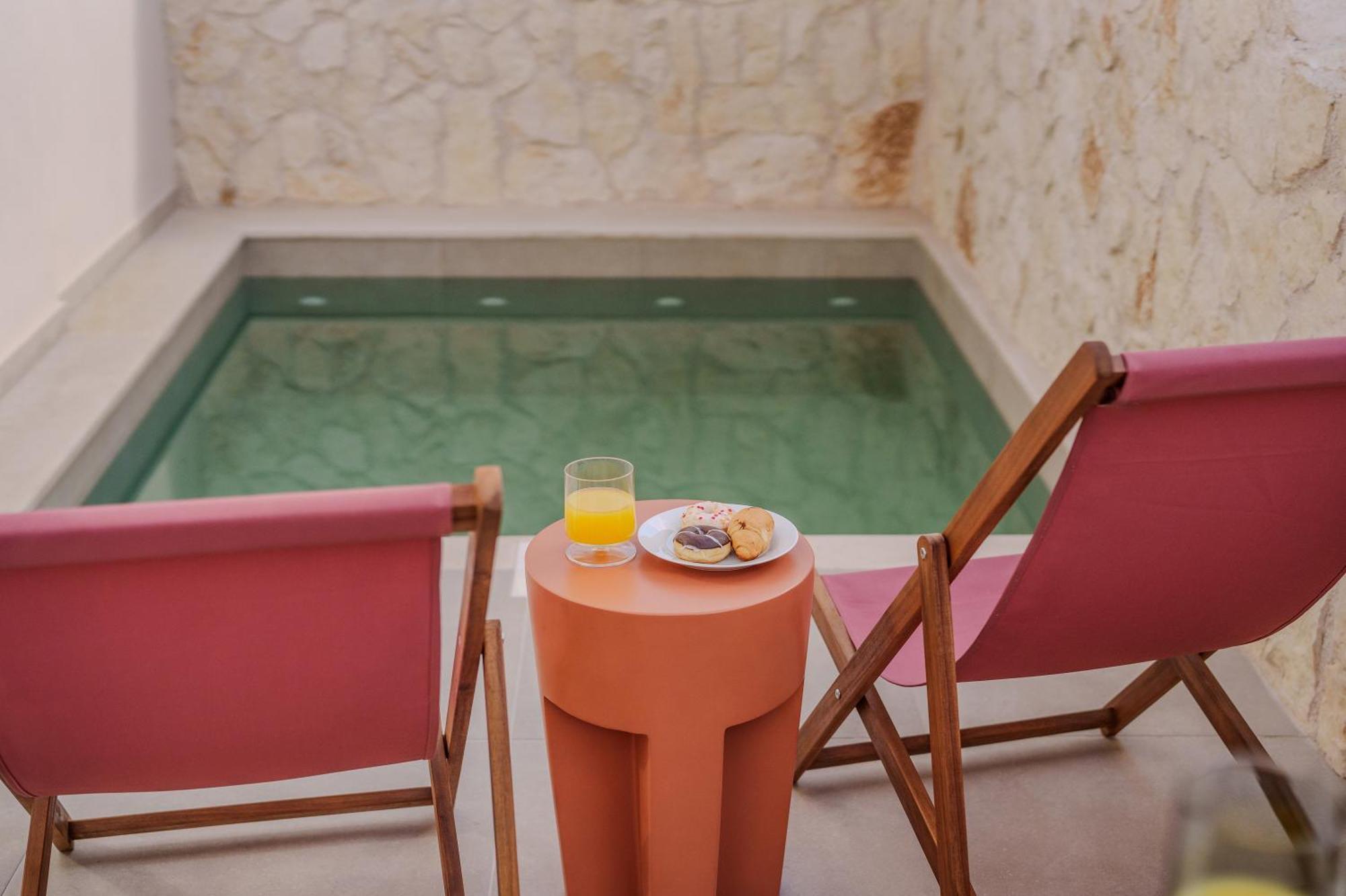 Emporio  Sugarwhite Suites With Private Not Heated Pool מראה חיצוני תמונה