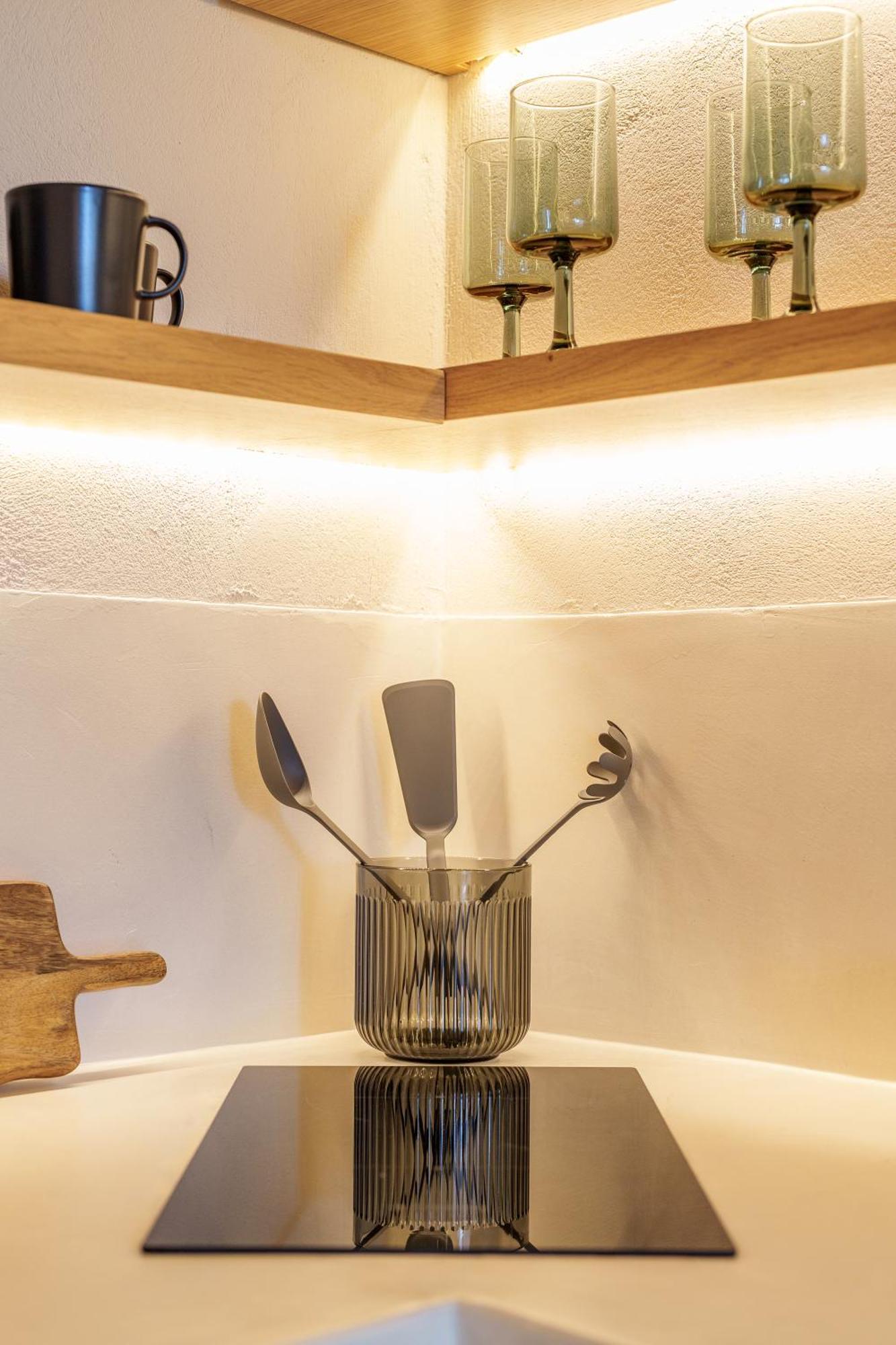 Emporio  Sugarwhite Suites With Private Not Heated Pool מראה חיצוני תמונה