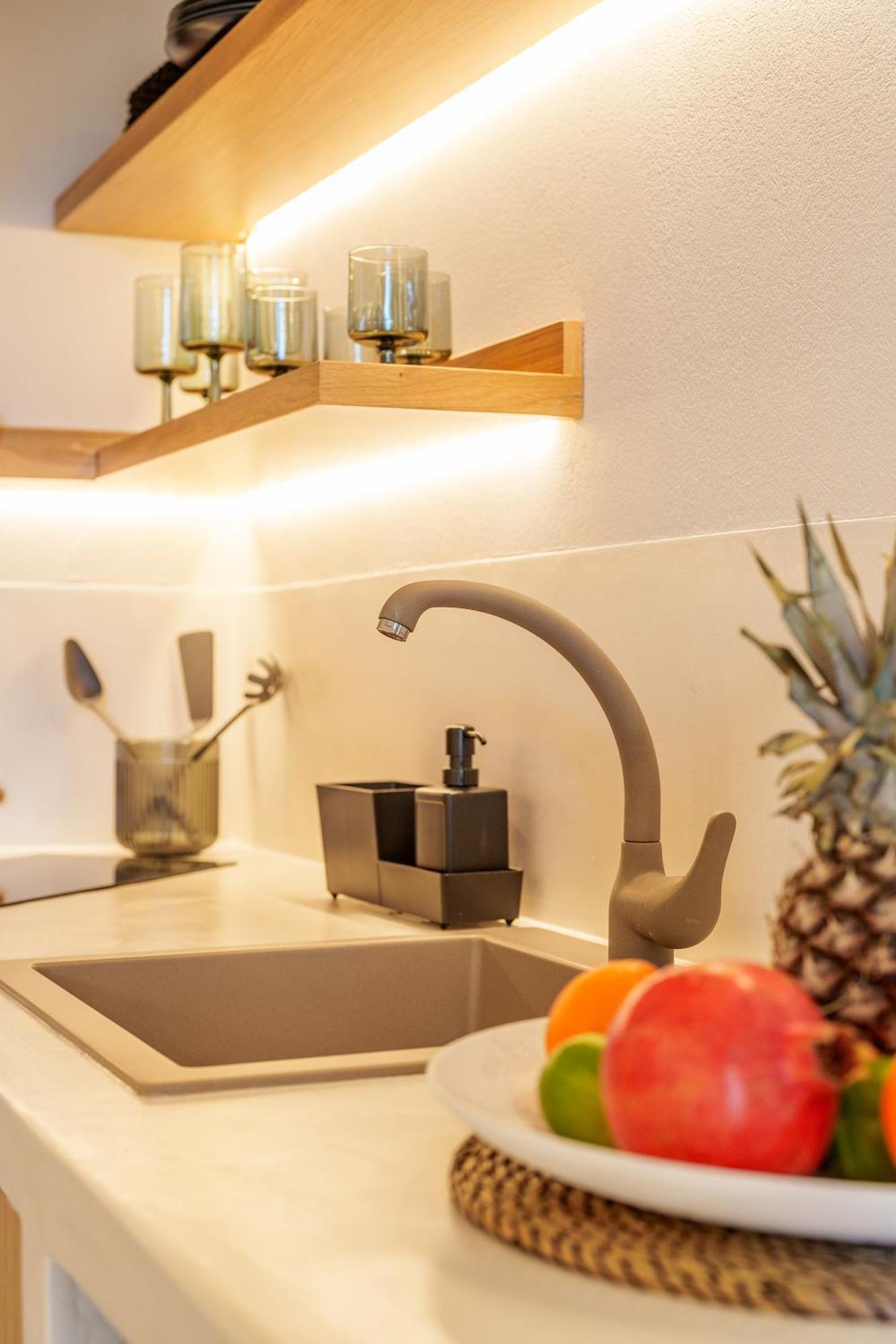 Emporio  Sugarwhite Suites With Private Not Heated Pool מראה חיצוני תמונה